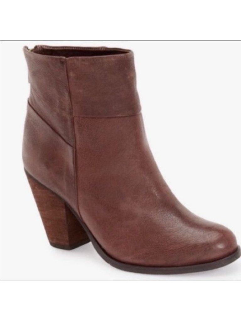 Arturo Chiang ‘Hadley' Brown Stocked Heel Leather Ankle Booties 9.5